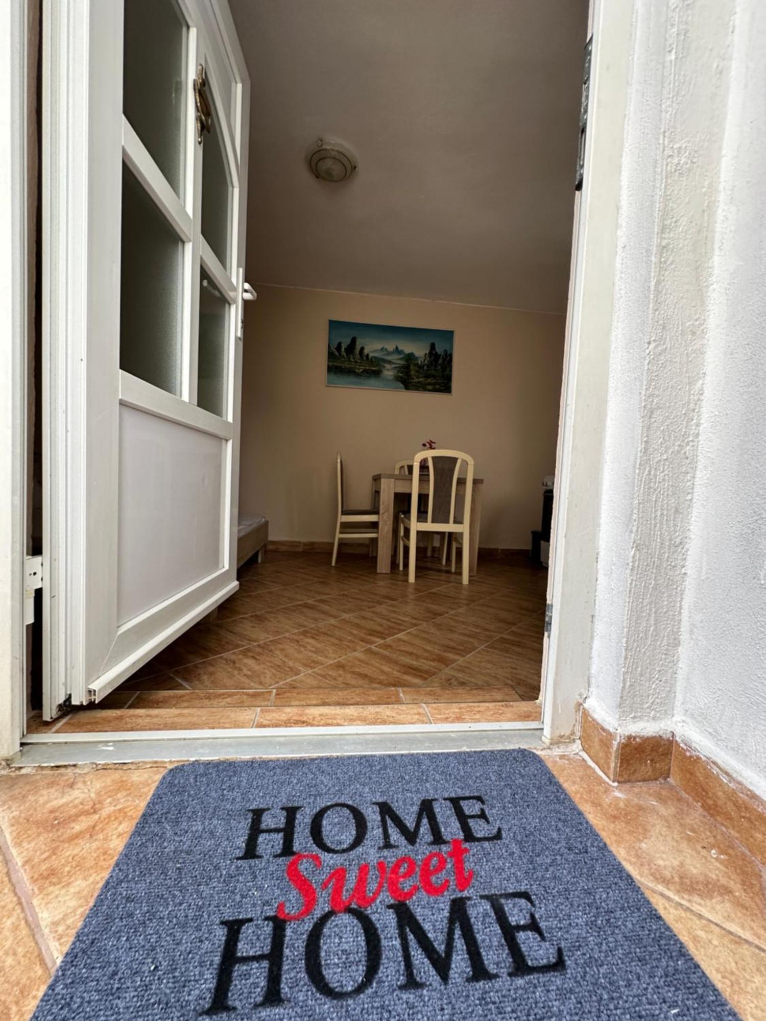 Apartman Nina Risan Bagian luar foto