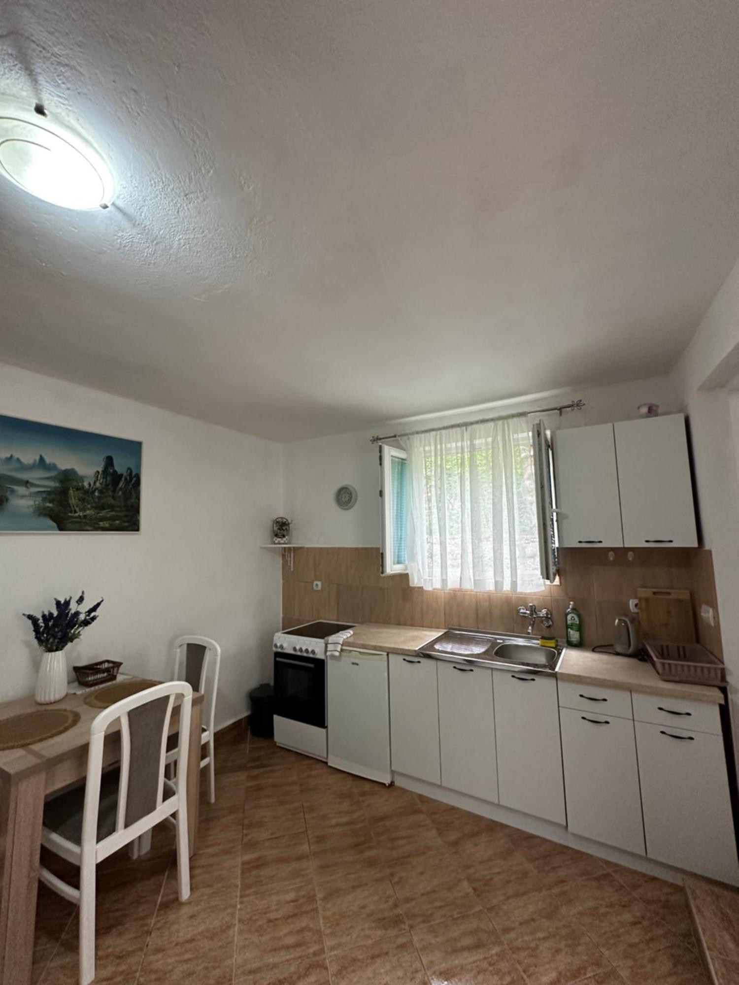Apartman Nina Risan Bagian luar foto